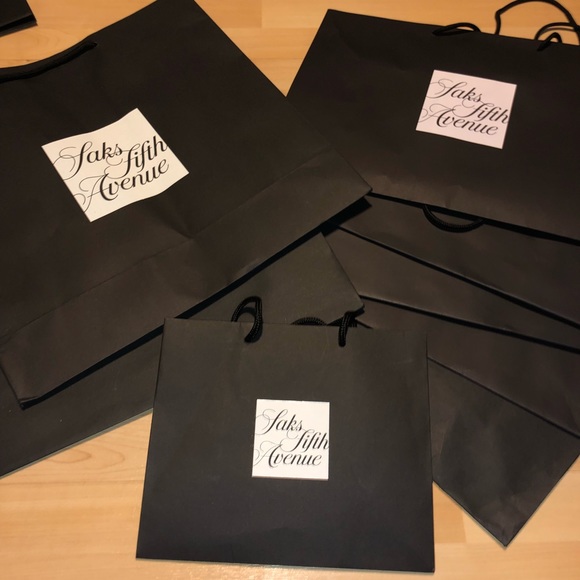 Saks Fifth Avenue Bags Saks Fifth Avenue 8 Shopping Bags Poshmark<script async src=